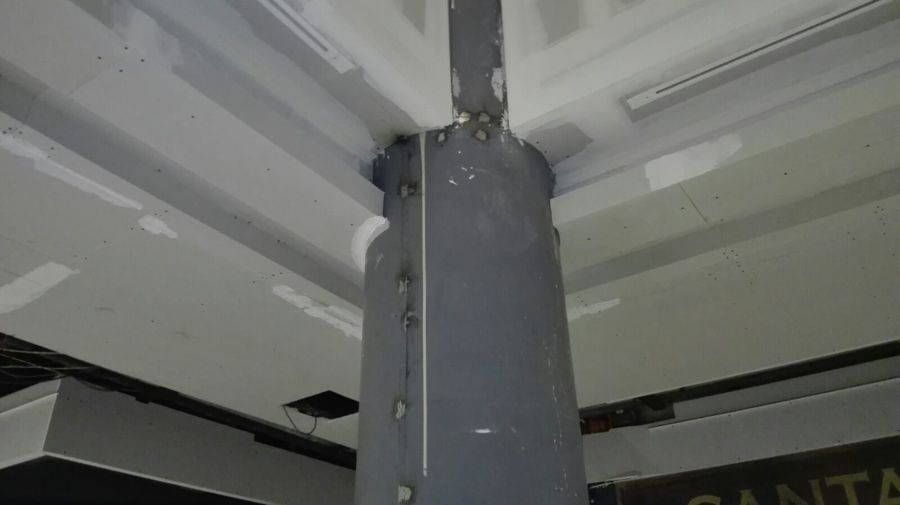 detalle candileja con pilar redondo