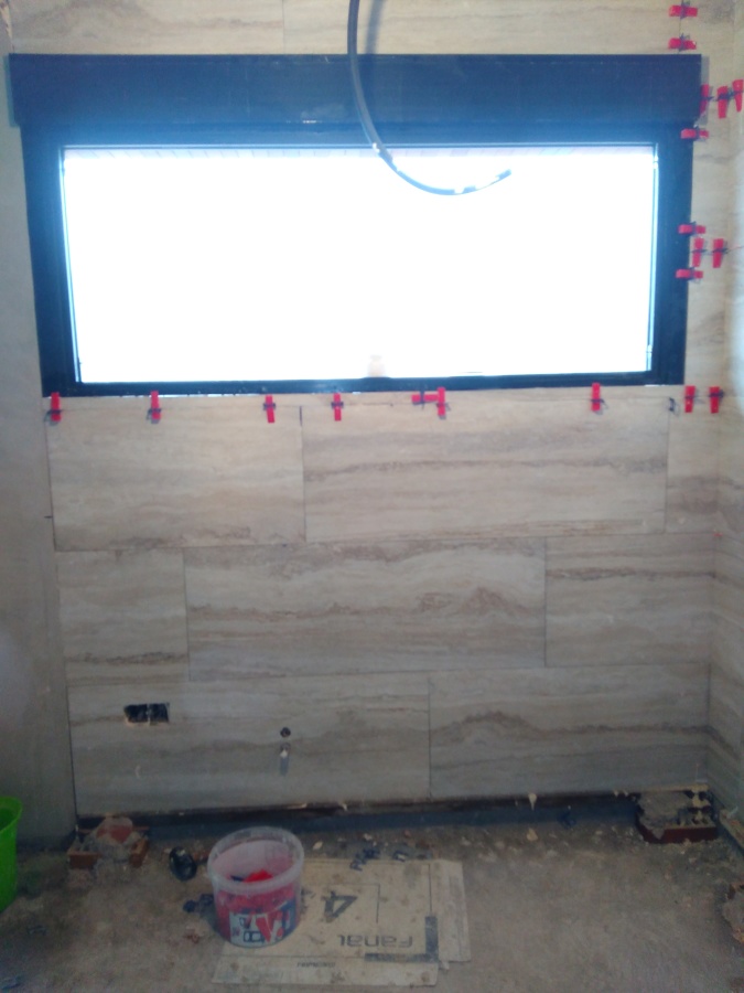 Alicatados gran formato con autonivelacion