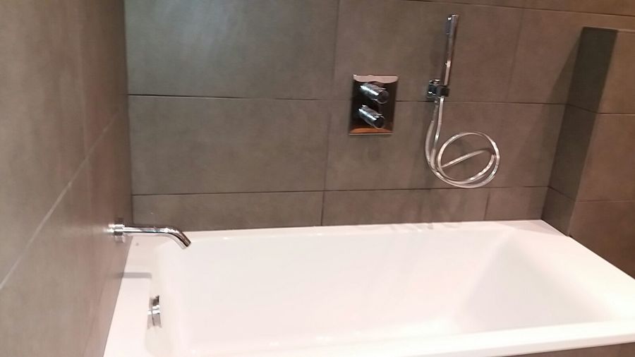 Grifería empotrada bañera