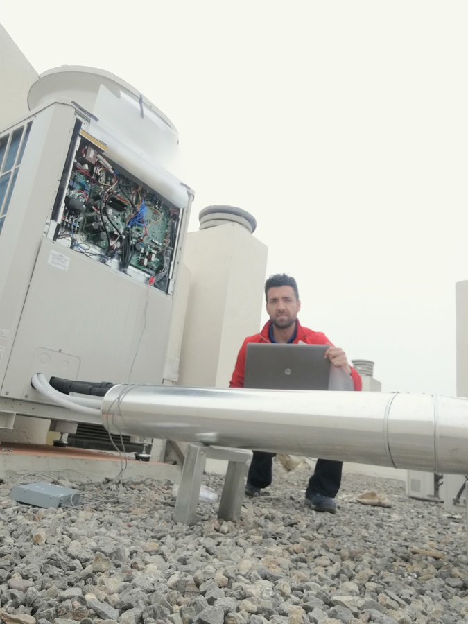 INSTALACION DE EQUIPO DE CLIMATIZACION PARA CLINICA