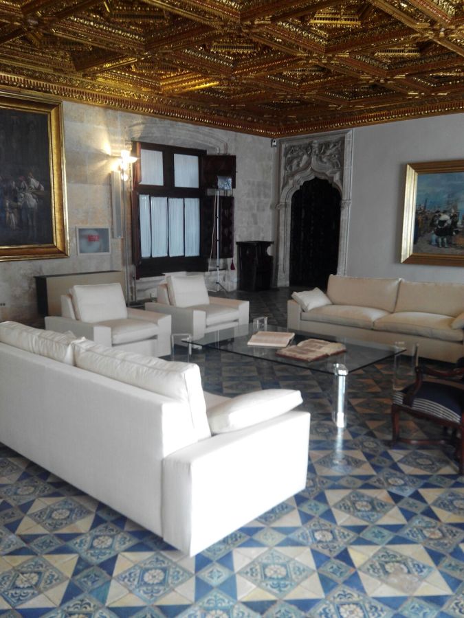 sofás sala recepción