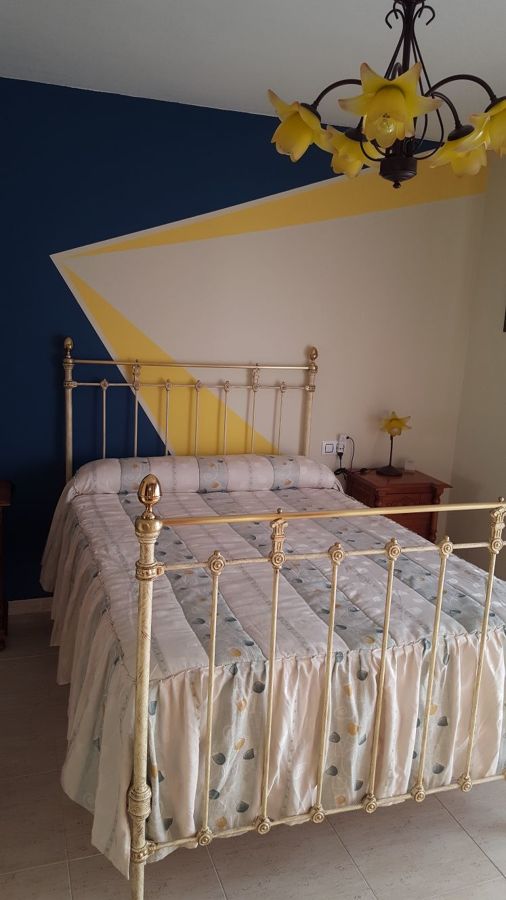 Decoración retro y restauración de cama clasica