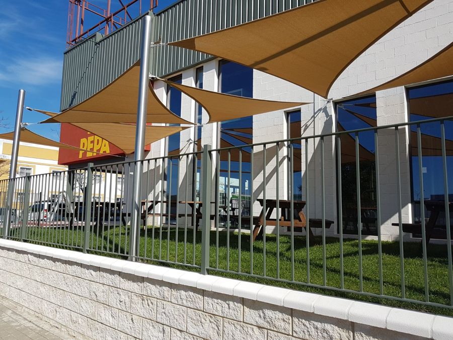 TOLDO DE VELAS TRIANGULARES DECORATIVAS