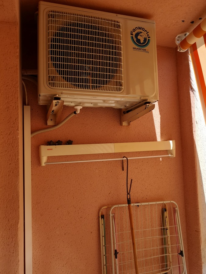 Instalación de una máquina FAN WORLD 3000fgh suministrada por cliente.