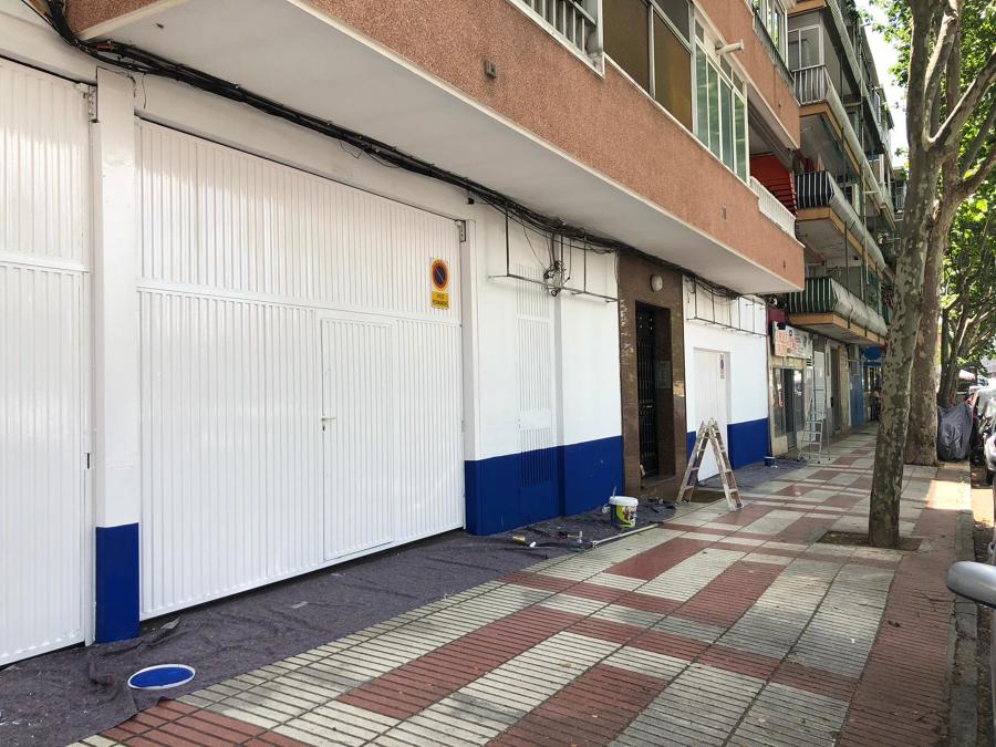 Fachada exterior taller.