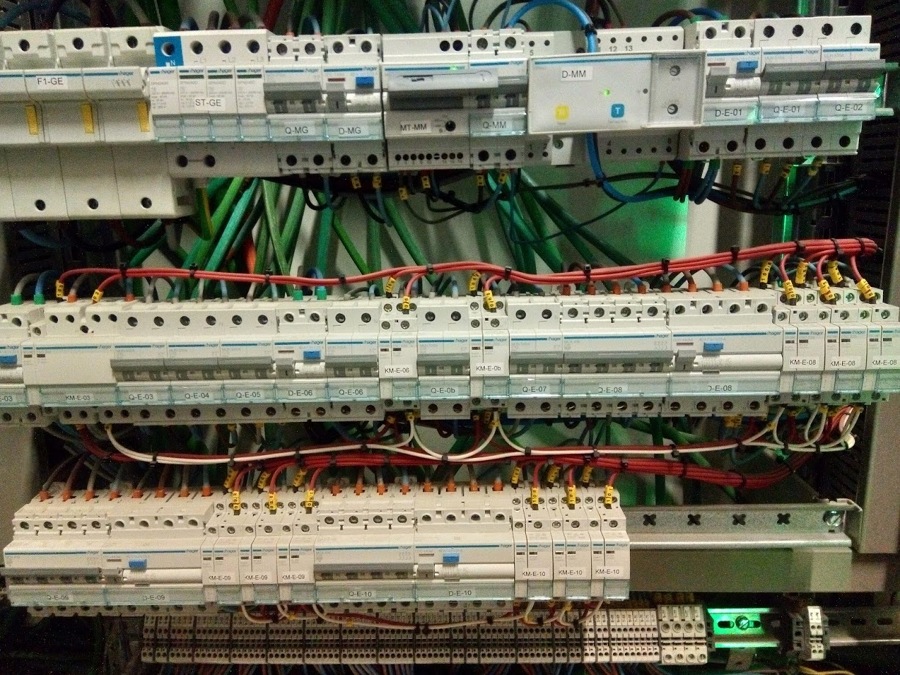 cuadro de distribución de local comercial