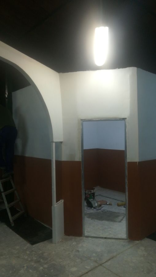 Arco y habitación en cuadra