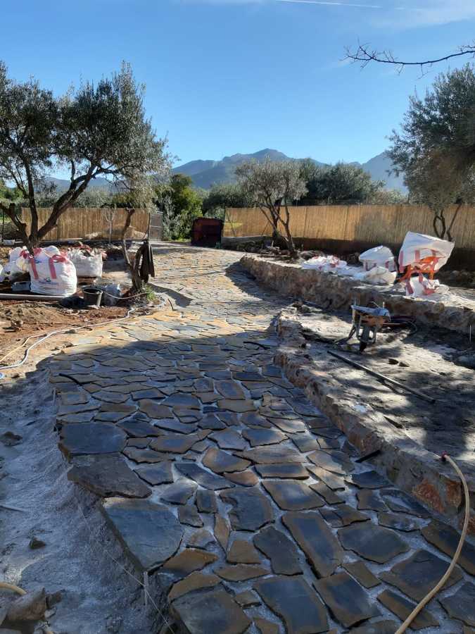 Camino piedra casares