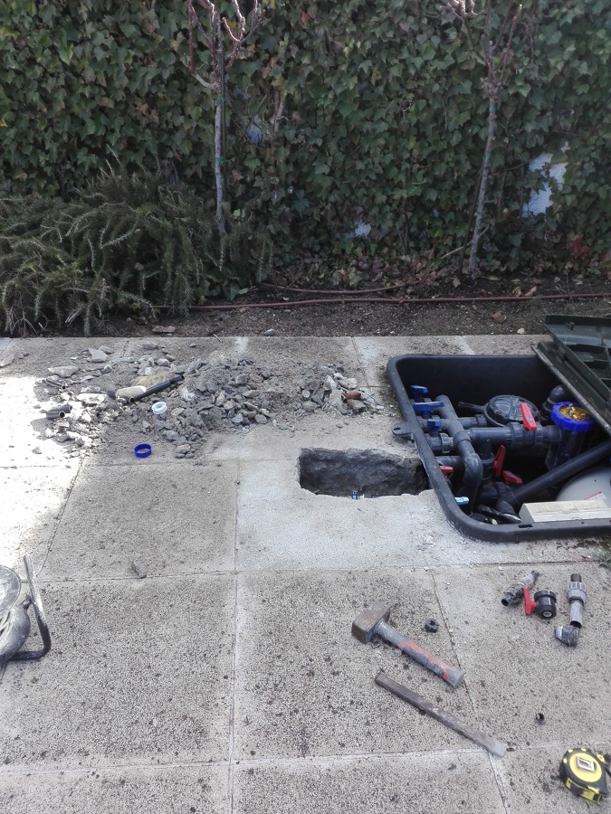 Reparación de tramos de de tuberías en maniobra de piscina