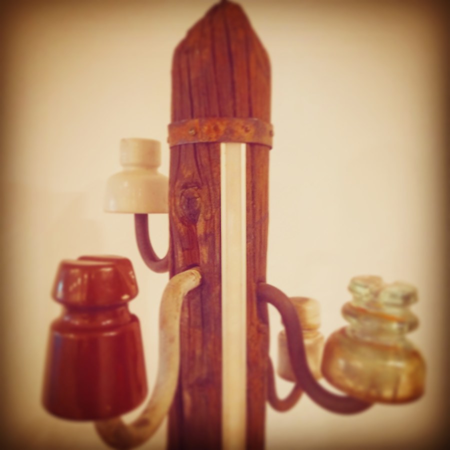 Perchero materiales reciclados