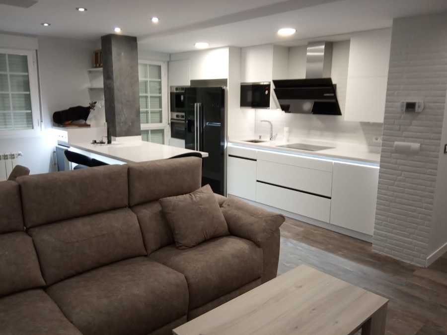 REHABILITACIÓN DE PISO DE DOS HABITACIONES