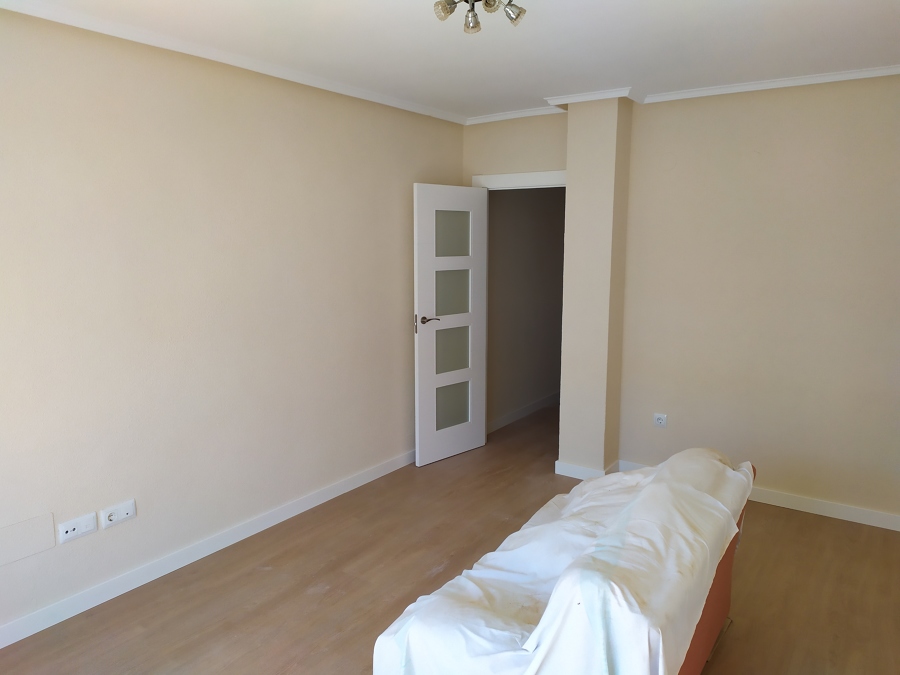 Estucar Rozas en ventanas y pintar toda la vivienda