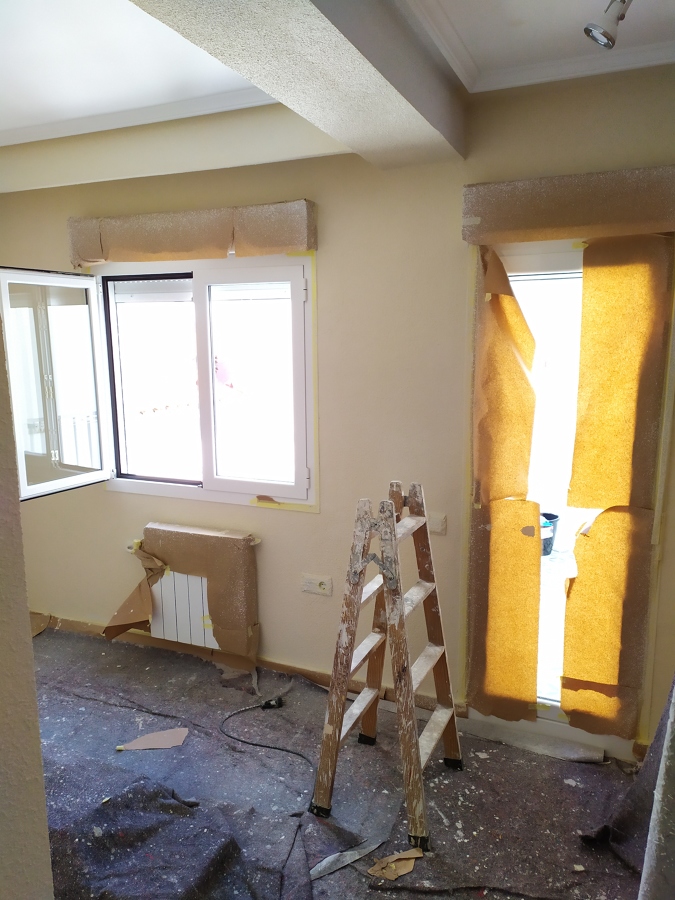 Estucar Rozas en ventanas y pintar toda la vivienda