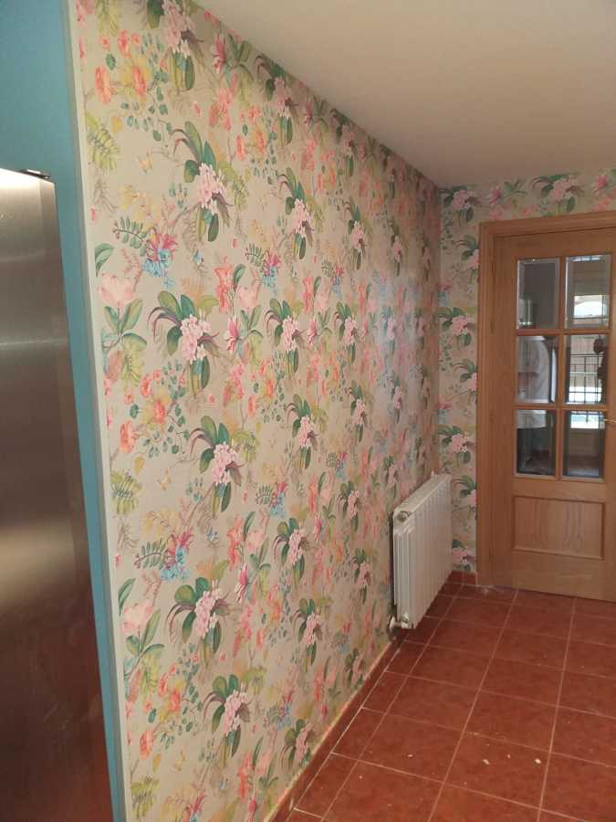 tapizado de paredes con papel