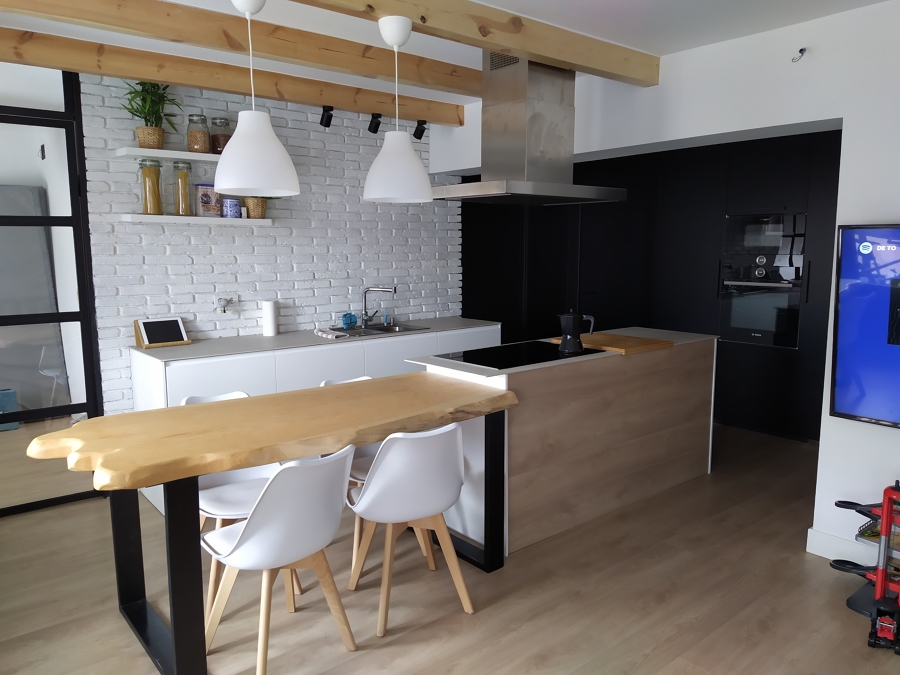 DISEÑO Y REFORMA DE VIVIENDA EN BASAURI