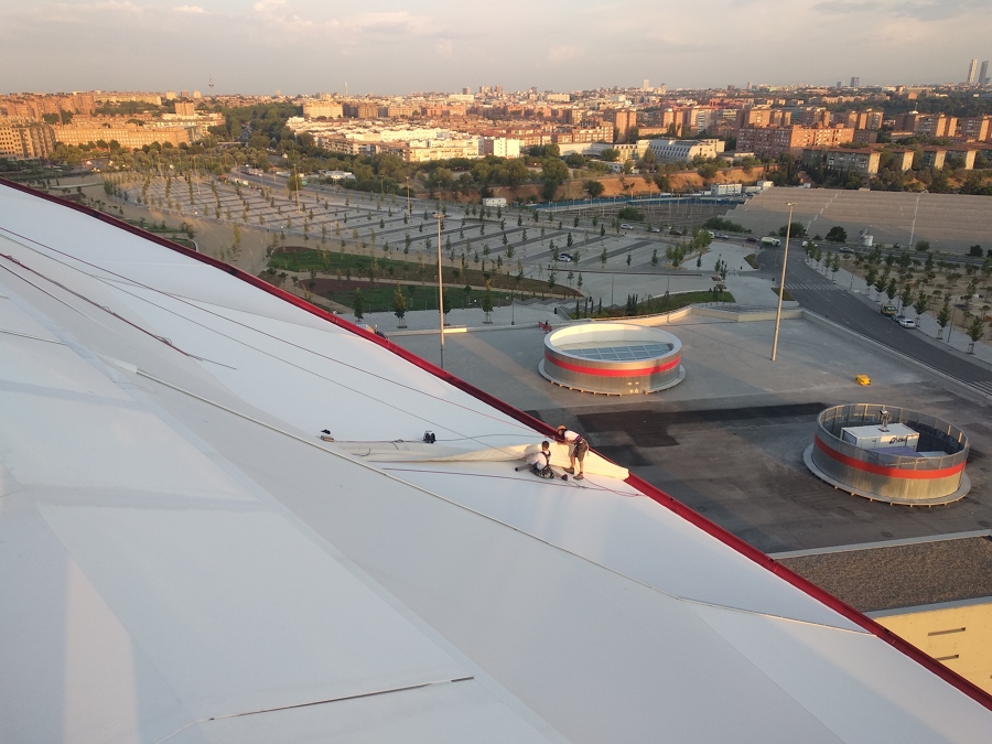 REPARACIONES EN CUBIERTA DEL ESTADIO WANDA METROPOLITANO