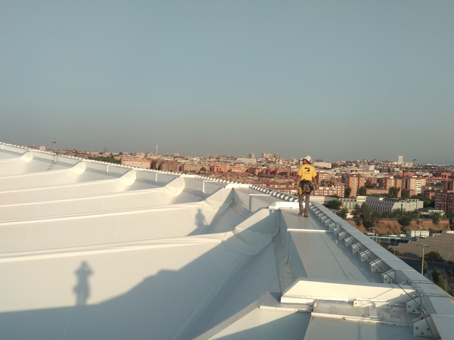 REPARACIONES EN CUBIERTA DEL ESTADIO WANDA METROPOLITANO