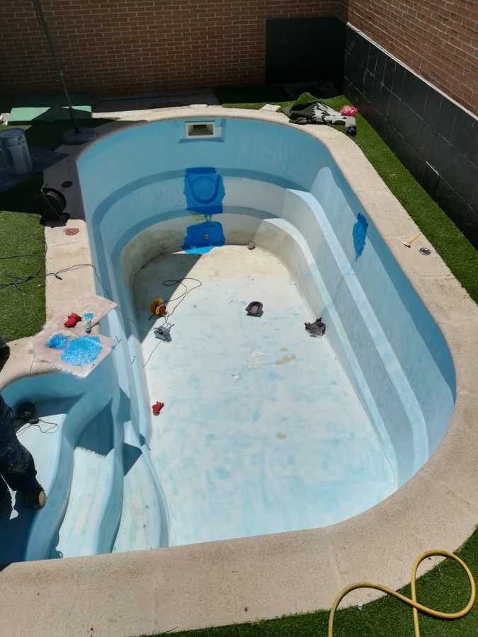 PISCINA DE POLIESTER