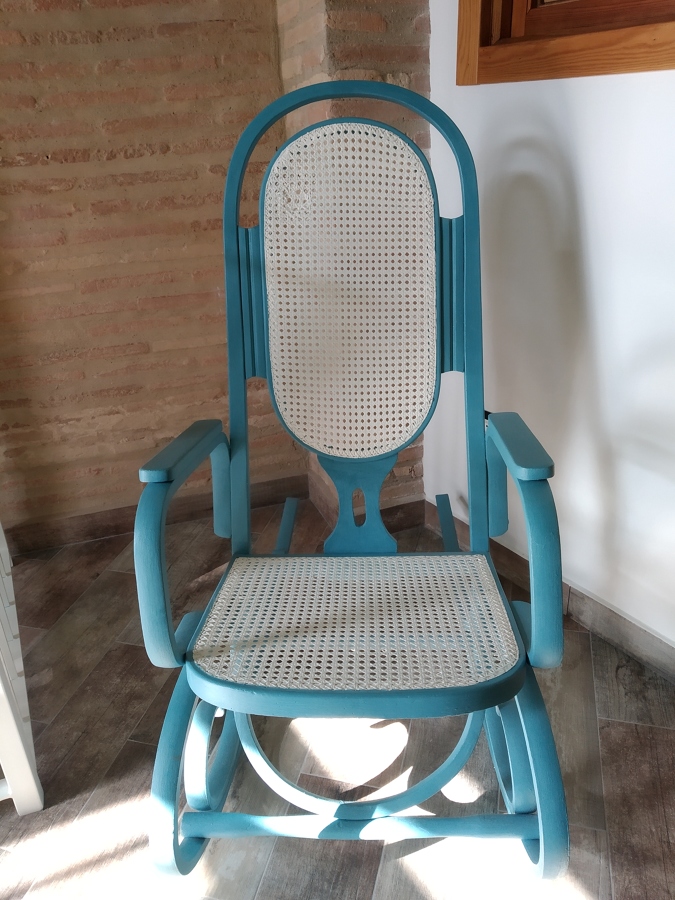 Restauración mecedora antigua