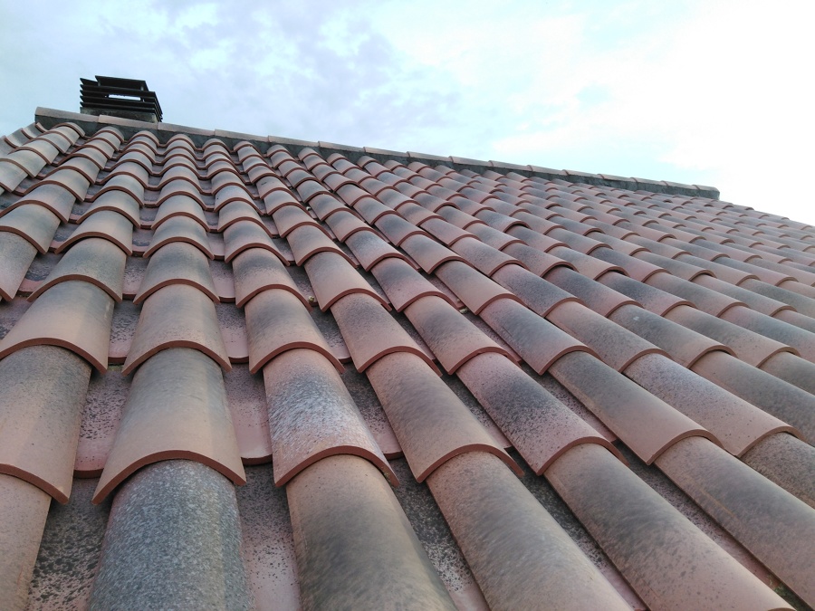 Cubierta de teja árabe