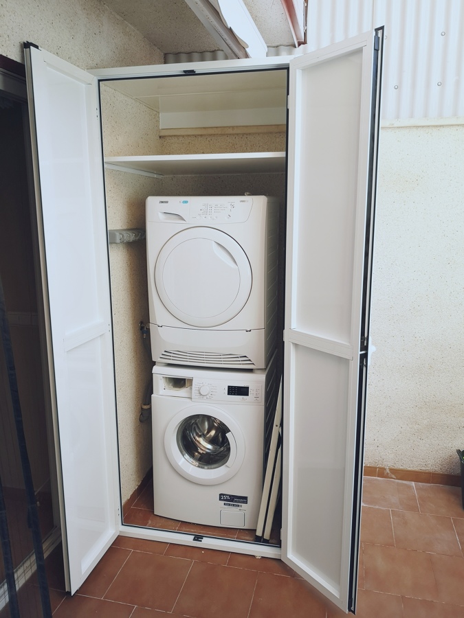 Armario de aluminio.