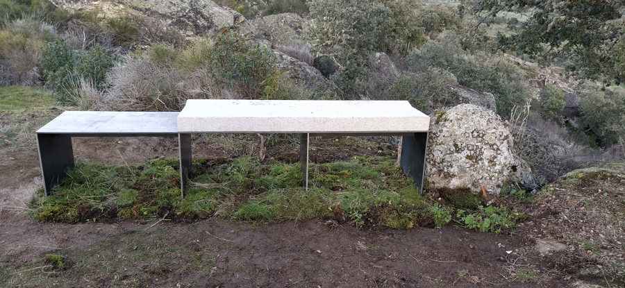 Restauración ermita románica y entorno.