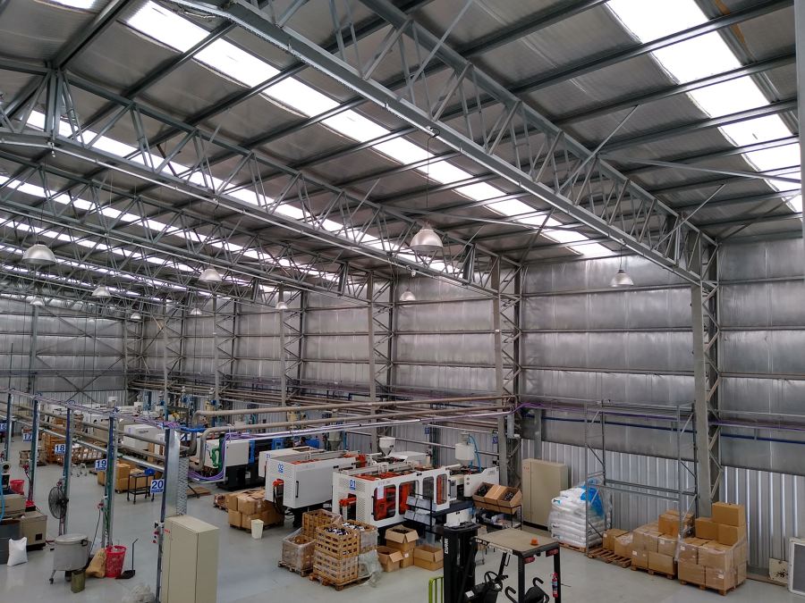 Instalación de Luminarias y Cableado de Red en Alturas