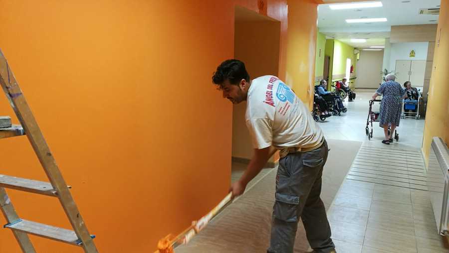 Pintura a color, lavable ,decoración especial interior