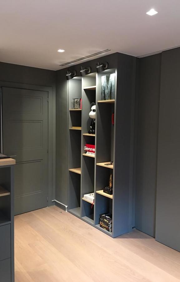 Armario lacado color verde