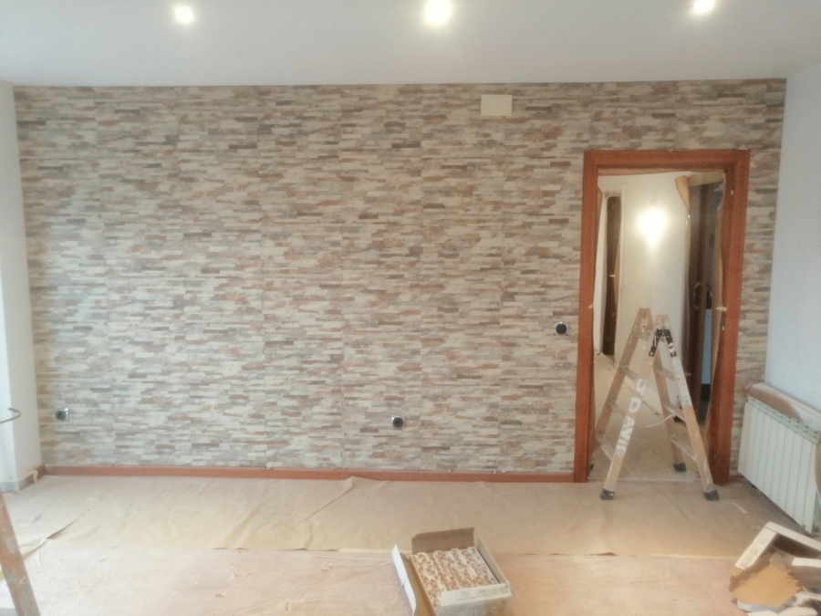 Alicatado pared frontal comedor