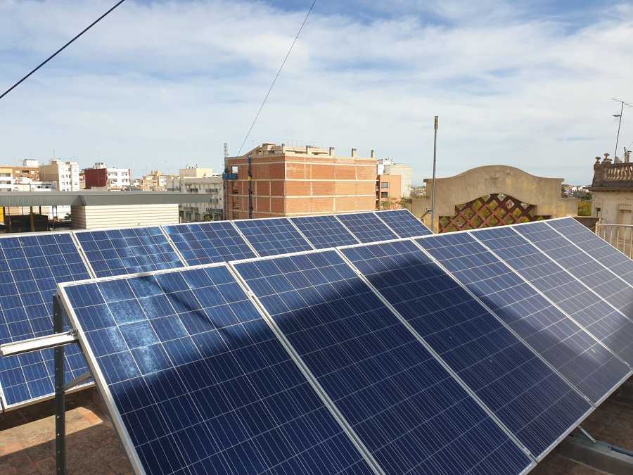INSTALACIÓN FOTOVOLTAICA PARA VIVIENDA