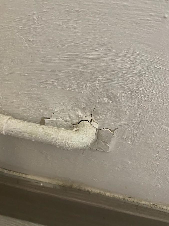 INFORME PERICIAL HUMEDADES Y CONDESACIONES