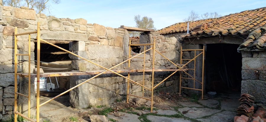 reconstrucción de casa rustica