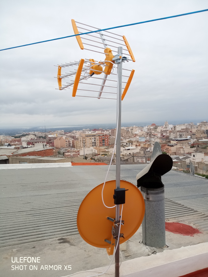 Instalación antena TDT y parabólica