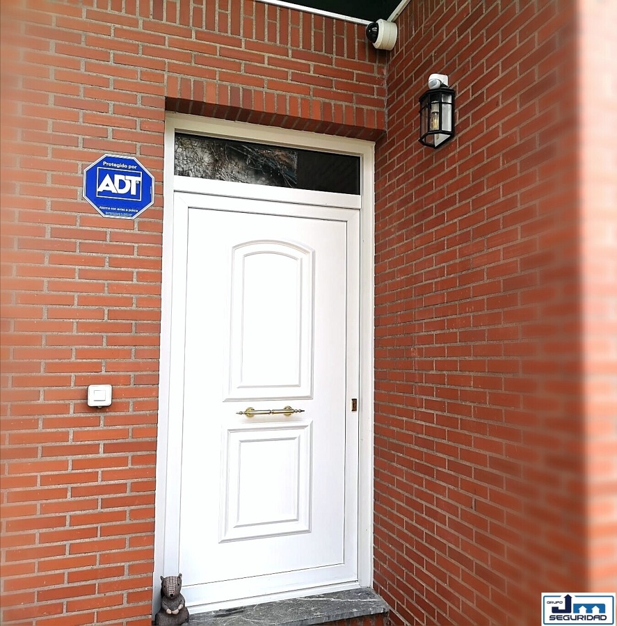 Instalación alarma en chalet