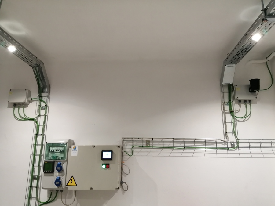 Instalación de cuadro automático