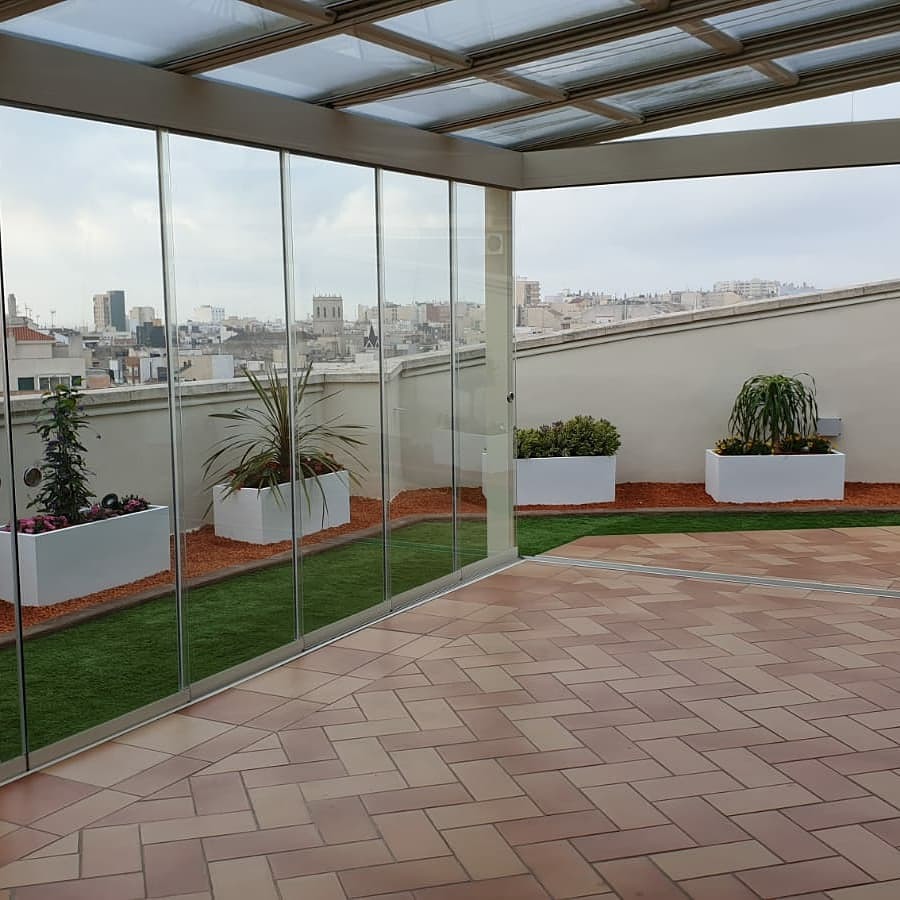 TECHO MOVIL MOTORIZADA+CORREDERAS DE CRISTAL ACRISTALIA