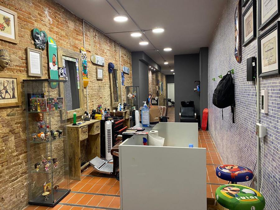 CENTRO DE TATUAJES Y PELUQUERIA