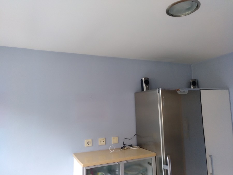 Cocina en azul cielo.