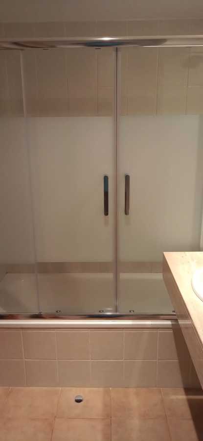 Colocación de Mampara