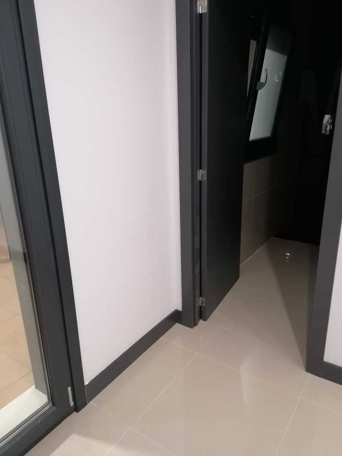 Fabricación y Colocación de zócalos