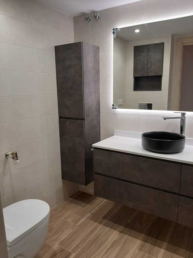 Conjunto de mueble con columna