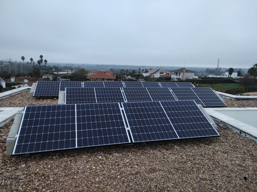 INSTALACION FOTOVOLTAICA AUTOCONSUMO