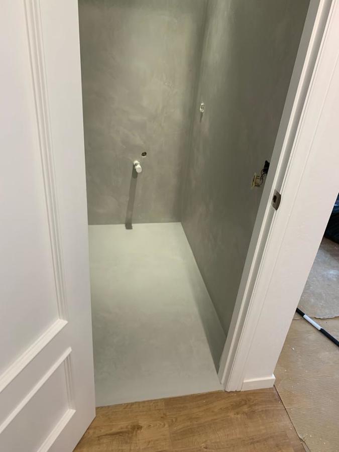 Trabajo de microcemento.