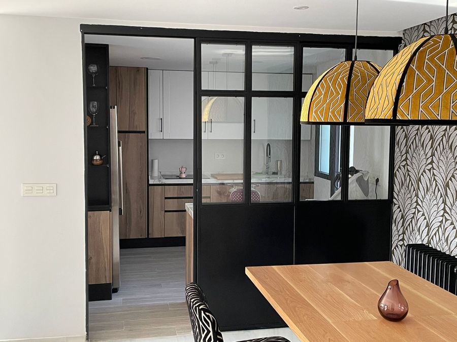 Separación hierro negro lacado al horno