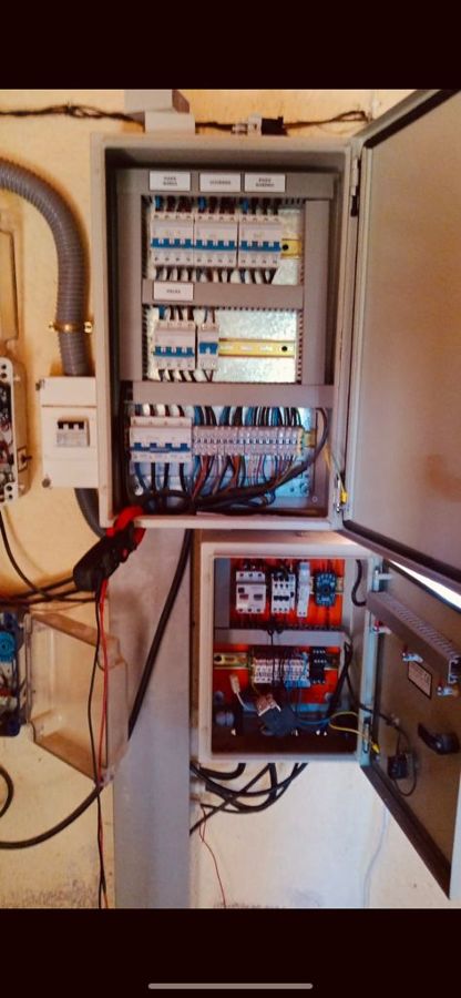 Cuadro eléctrico vivienda rústica