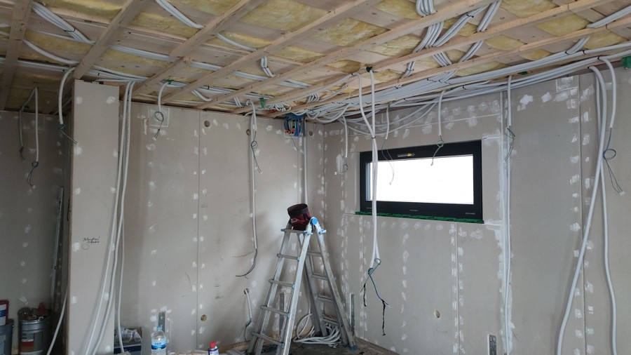 Entubado vivienda por el techo