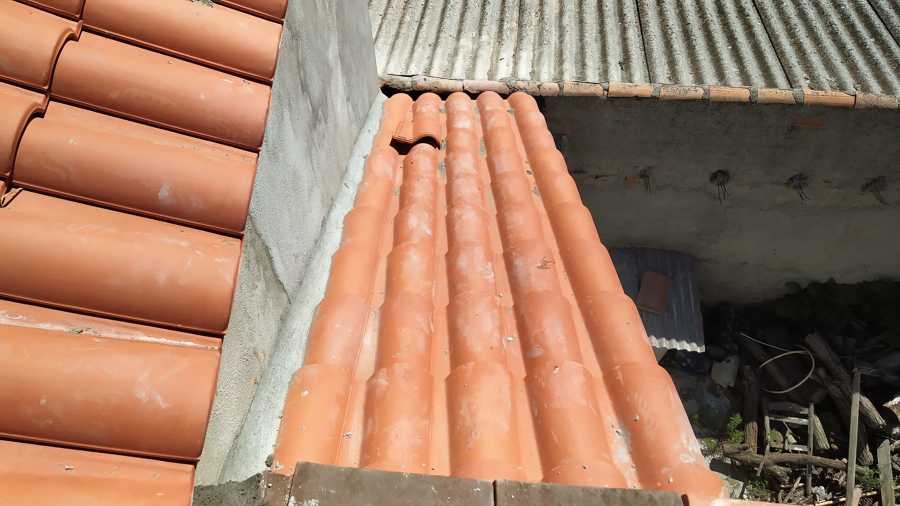 Tejado de teja mixta
