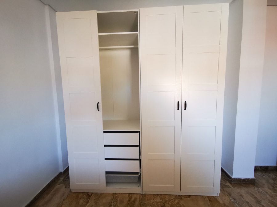 Montaje de armario PAX 2,00 metros de puertas abatibles