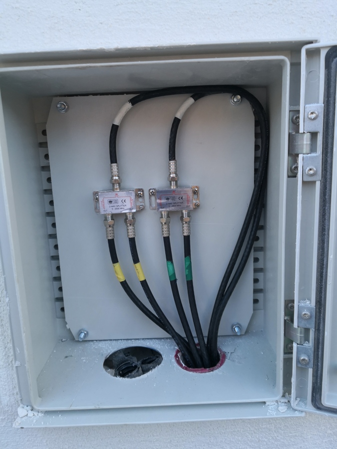 Cable de antena en comunidad